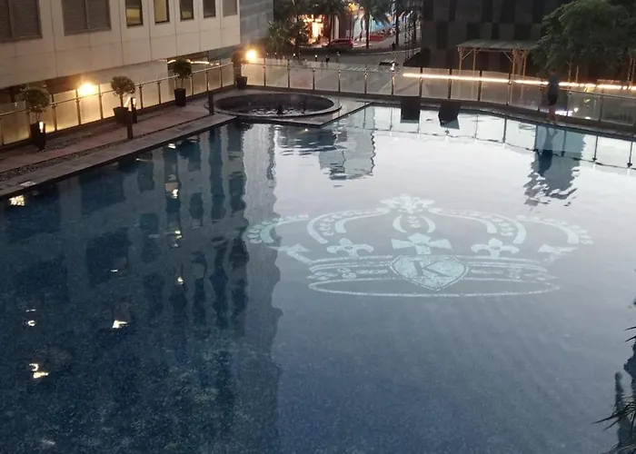 One Bed With Free Gym, Pool And Wifi In Makati *